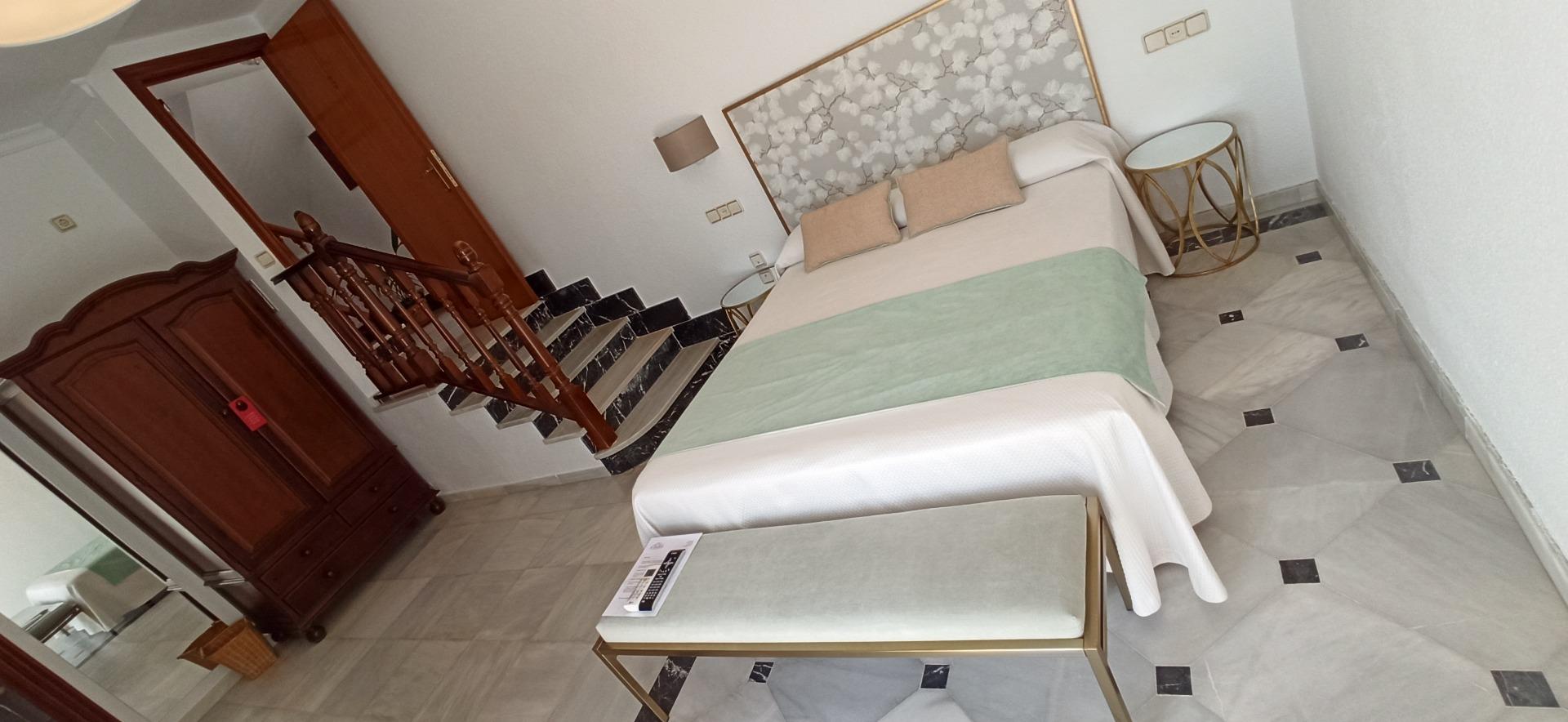 PRECIOSO HOTEL, TOTALMENTE REFORMADO EN ARCOS DE LA FRONTERA