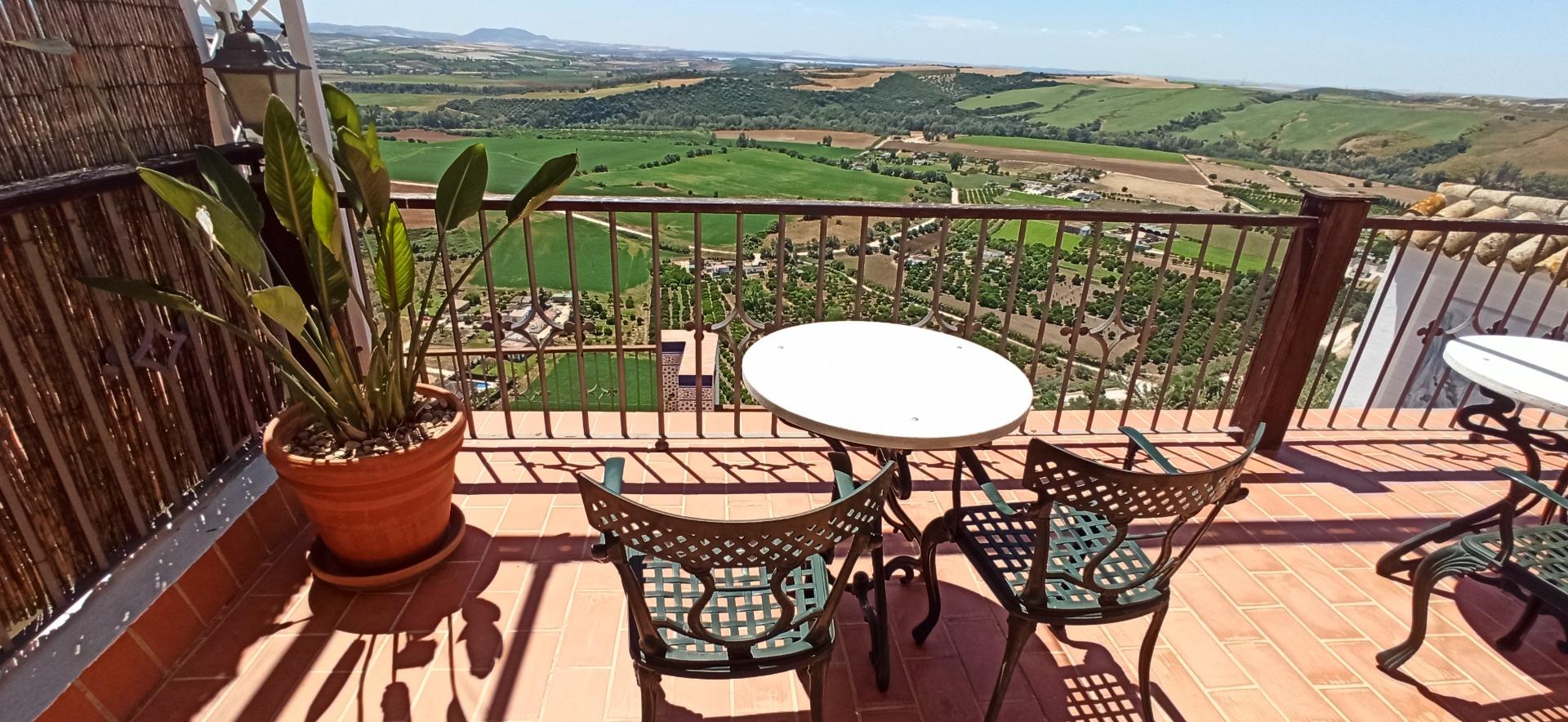 PRECIOSO HOTEL, TOTALMENTE REFORMADO EN ARCOS DE LA FRONTERA