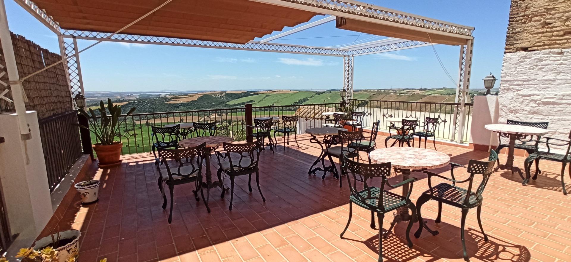 PRECIOSO HOTEL, TOTALMENTE REFORMADO EN ARCOS DE LA FRONTERA