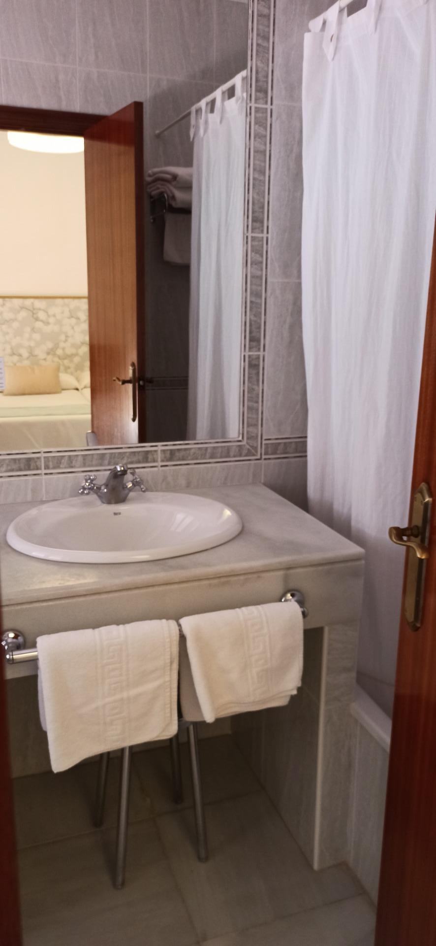 PRECIOSO HOTEL, TOTALMENTE REFORMADO EN ARCOS DE LA FRONTERA