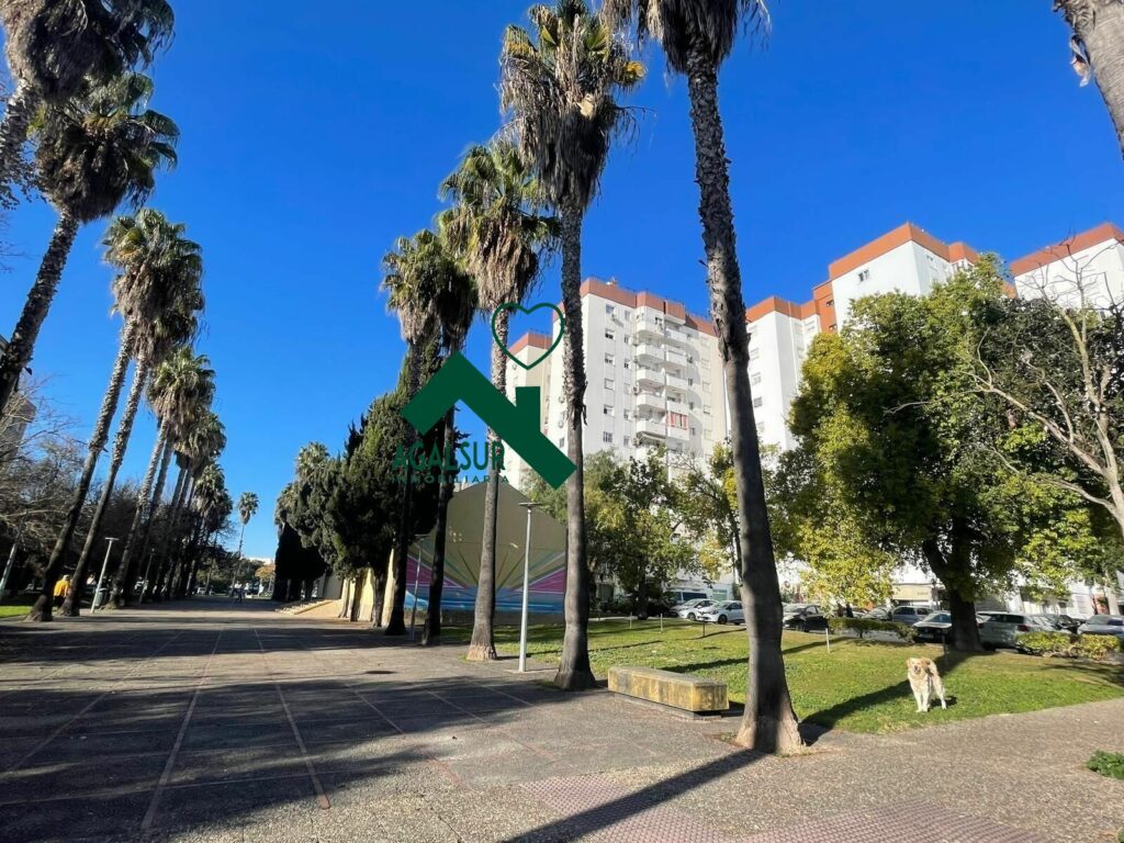 SE VENDE NEGOCIO EN URBANIZACIÓN