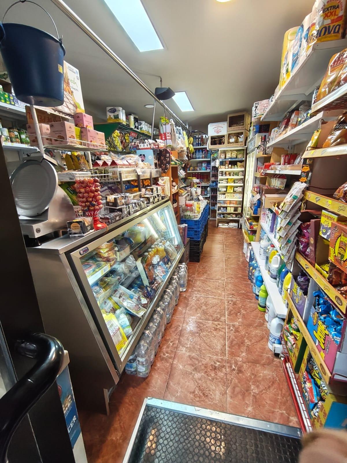 SE VENDE NEGOCIO EN URBANIZACIÓN