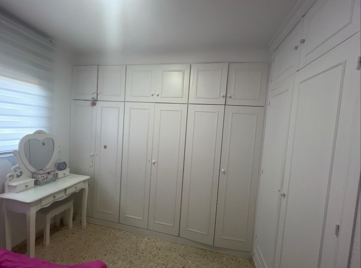 Vivienda de tres dormitorios en Chapin al lado de la universidad
