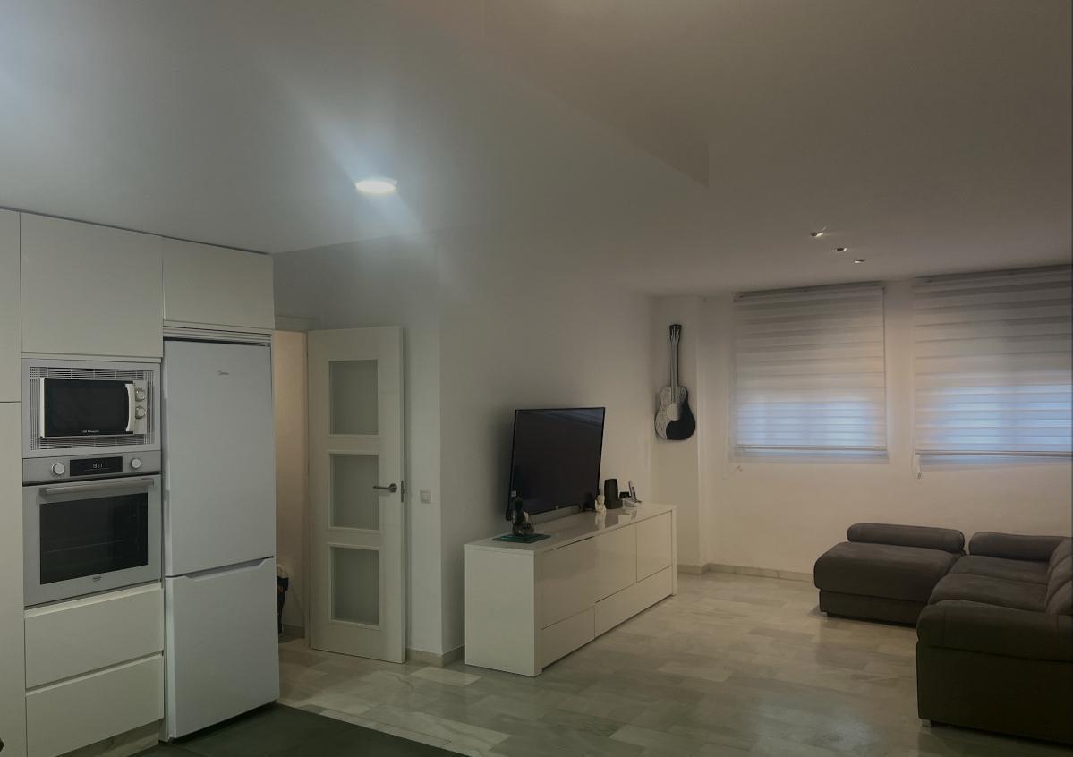 Vivienda de tres dormitorios en Chapin al lado de la universidad