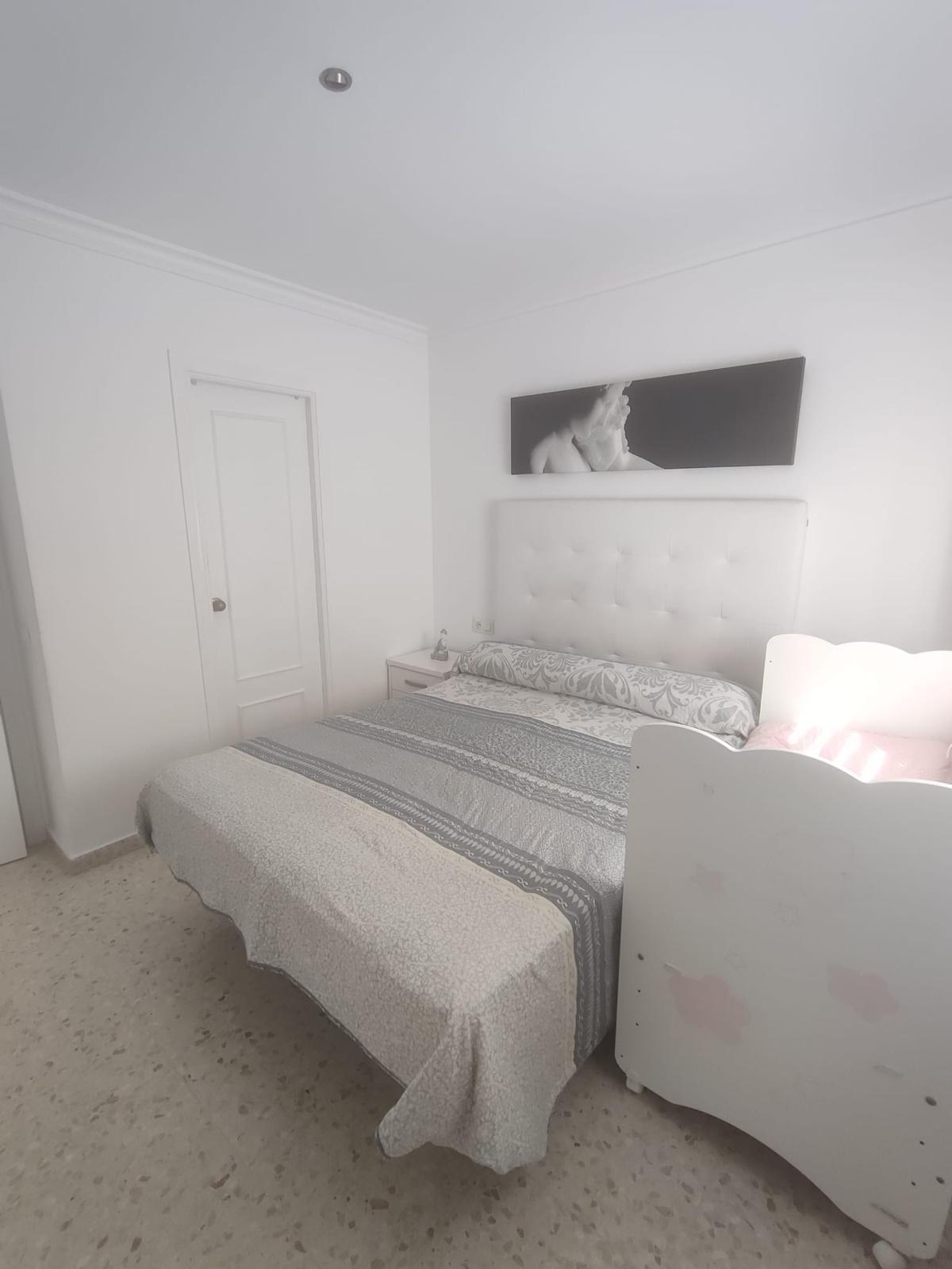 Vivienda de tres dormitorios en Chapin al lado de la universidad
