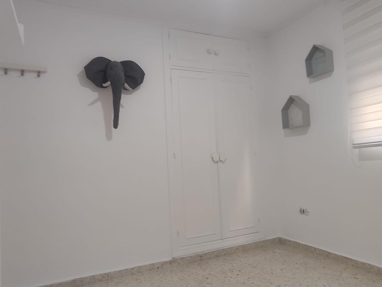 Vivienda de tres dormitorios en Chapin al lado de la universidad