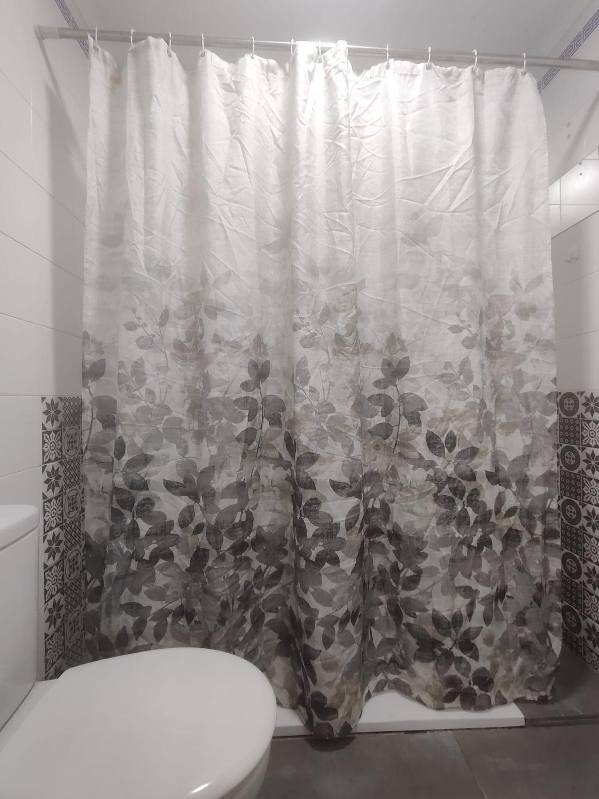 Vivienda de tres dormitorios en Chapin al lado de la universidad
